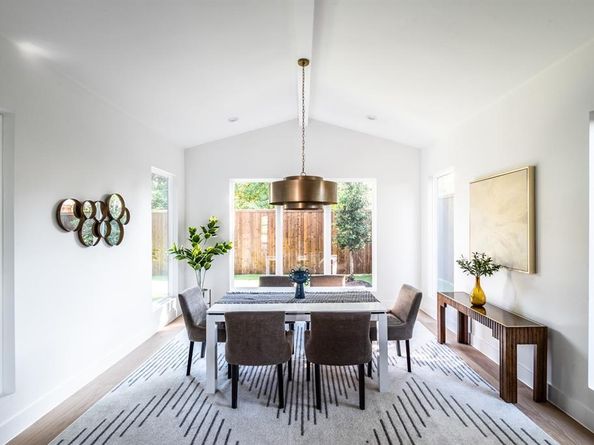 554  Kirkwood Drive , Dallas Texas 75218