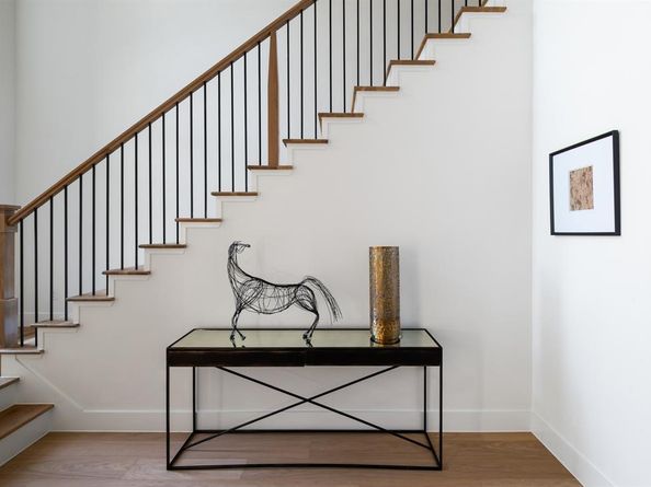 554  Kirkwood Drive , Dallas Texas 75218