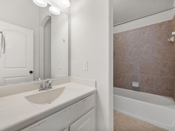 3926  Jasmine Fox Lane , Arlington Texas 76005