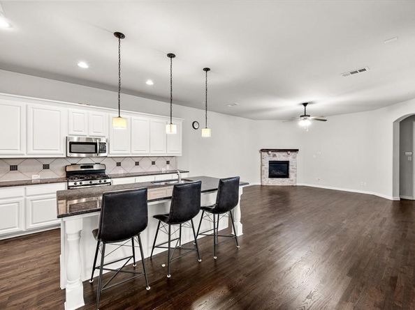 3926  Jasmine Fox Lane , Arlington Texas 76005