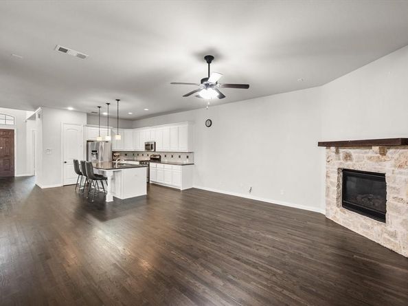 3926  Jasmine Fox Lane , Arlington Texas 76005
