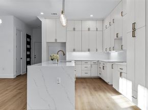 2322  Arroyo Avenue , Dallas Texas 75219