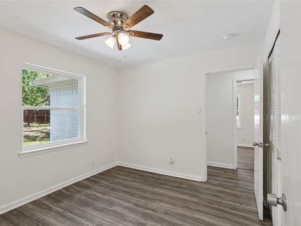 2413  Muret Street , Irving Texas 75062