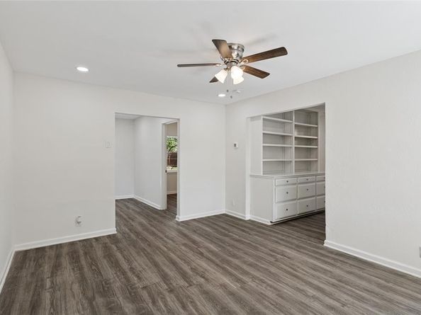 2413  Muret Street , Irving Texas 75062