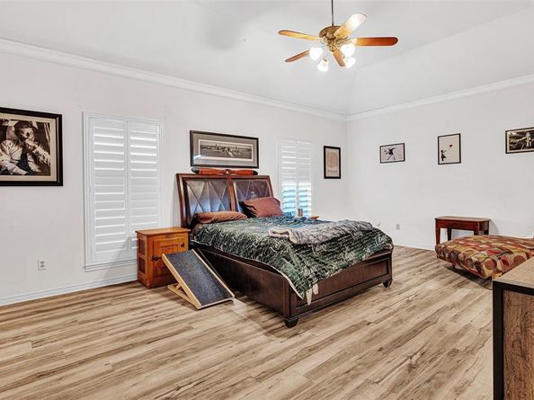 7032  Bremerton Drive , Dallas Texas 75252