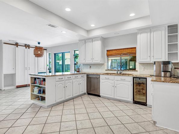 7032  Bremerton Drive , Dallas Texas 75252