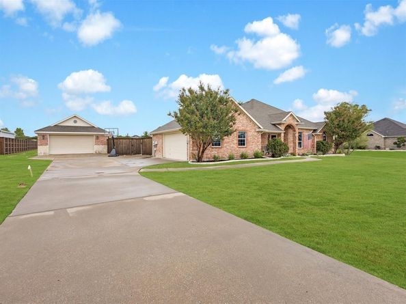 272  Winding Ridge Lane , Rockwall Texas 75032