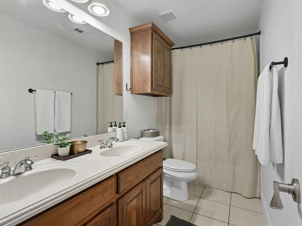 272  Winding Ridge Lane , Rockwall Texas 75032