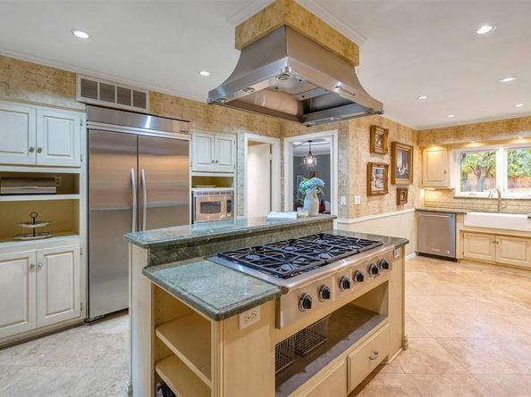 7140  Spring Valley Road , Dallas Texas 75254