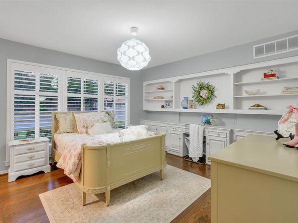 7140  Spring Valley Road , Dallas Texas 75254