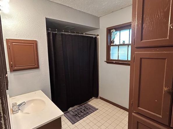 5629  Madge Place , Haltom City Texas 76117