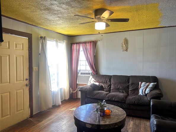 5629  Madge Place , Haltom City Texas 76117