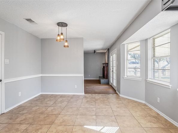 5712  Twin Oaks Drive , Haltom City Texas 76148