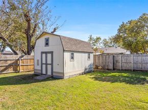 5712  Twin Oaks Drive , Haltom City Texas 76148