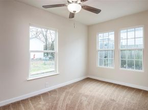 628 S westmoreland Road , Dallas Texas 75211