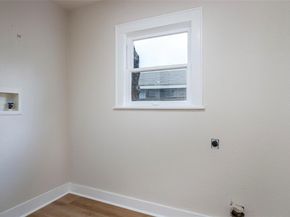 628 S westmoreland Road , Dallas Texas 75211