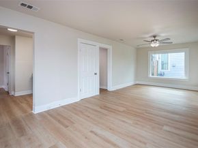 628 S westmoreland Road , Dallas Texas 75211