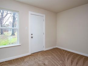 628 S westmoreland Road , Dallas Texas 75211