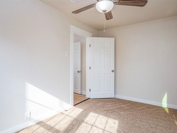 628 S westmoreland Road , Dallas Texas 75211