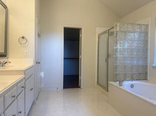 1320  Canterbury Drive , Allen Texas 75013