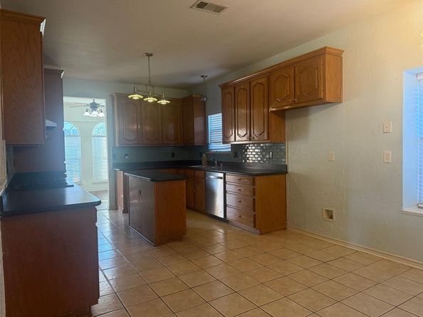 1320  Canterbury Drive , Allen Texas 75013