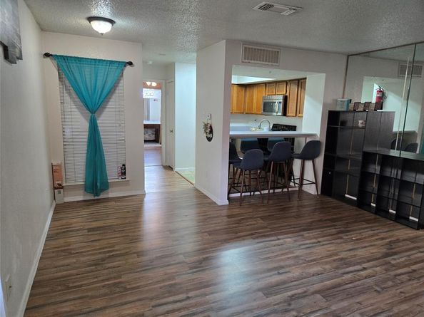 9835  Walnut Street  107, Dallas Texas 75243