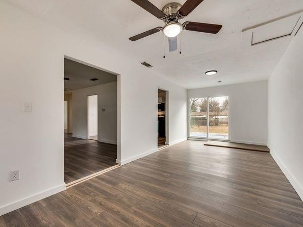 3864  Castle Hills Drive , Dallas Texas 75241