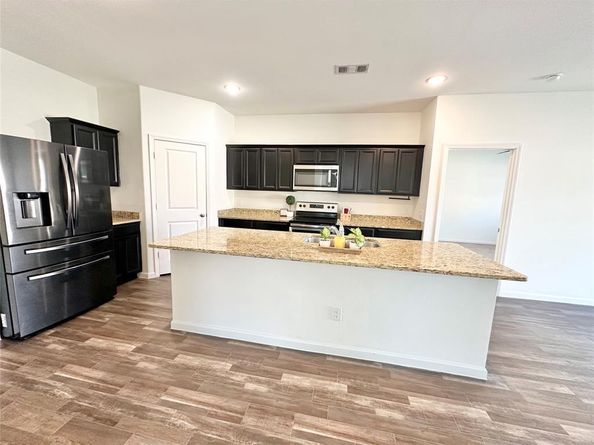 421  Starboard Drive , Crowley Texas 76036