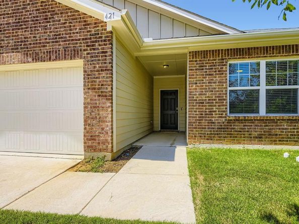 421  Starboard Drive , Crowley Texas 76036