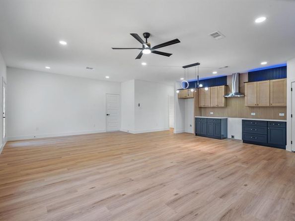 3937  Hancock Street , Dallas Texas 75210