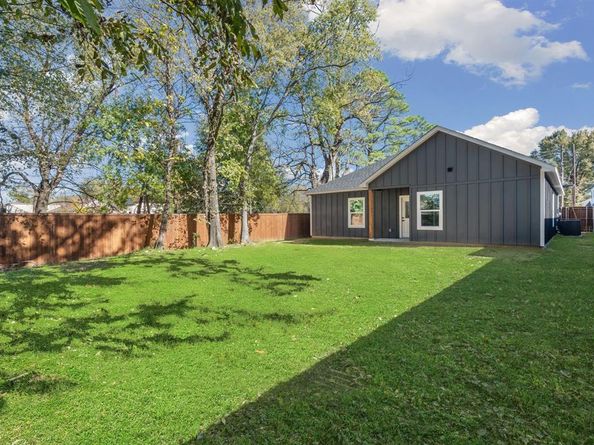 3937  Hancock Street , Dallas Texas 75210