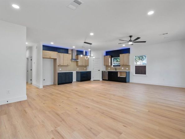 3937  Hancock Street , Dallas Texas 75210