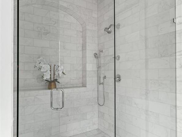 9826  Mixon Drive , Dallas Texas 75220