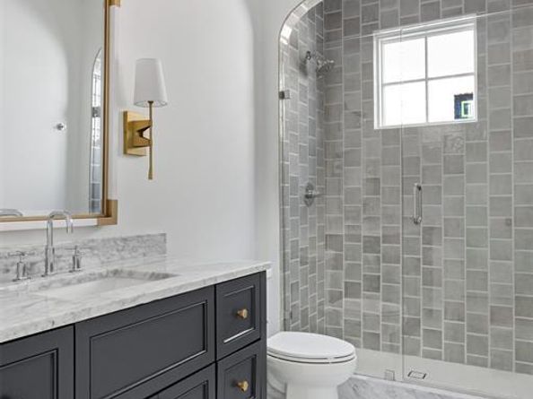 9826  Mixon Drive , Dallas Texas 75220