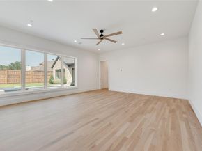 4074 S Better Drive , Dallas Texas 75229