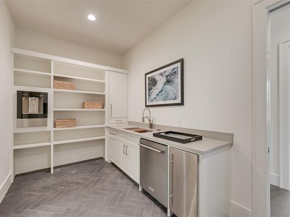 4074 S Better Drive , Dallas Texas 75229