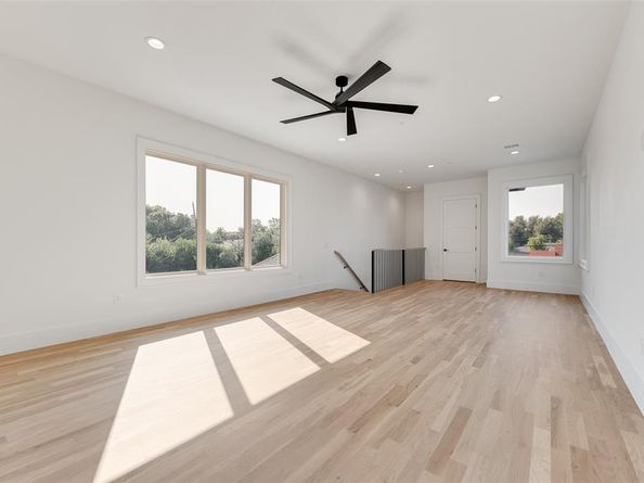 4074 S Better Drive , Dallas Texas 75229