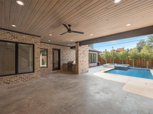 4074 S Better Drive , Dallas Texas 75229