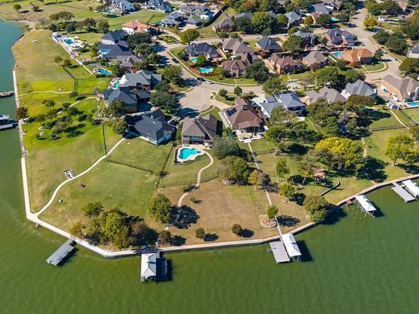 6118  Lincolnshire Court , Rowlett Texas 75087