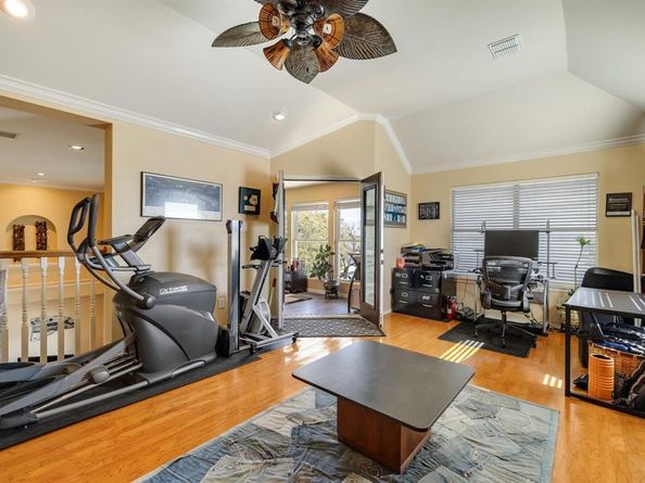 6118  Lincolnshire Court , Rowlett Texas 75087