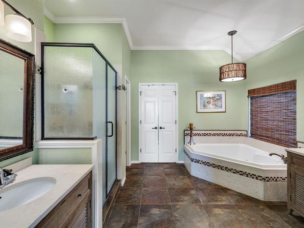 6118  Lincolnshire Court , Rowlett Texas 75087