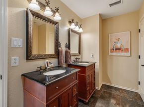 6118  Lincolnshire Court , Rowlett Texas 75087