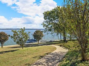 6118  Lincolnshire Court , Rowlett Texas 75087