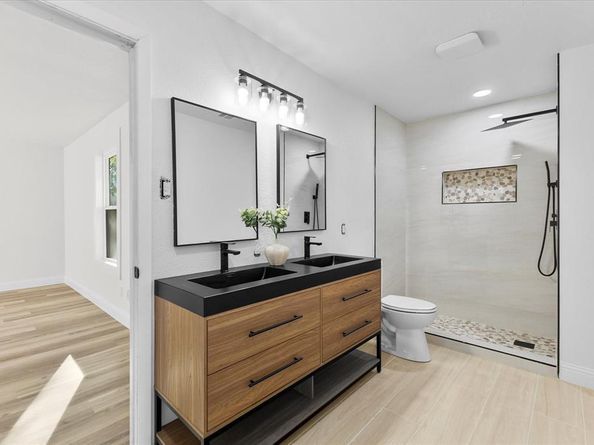 407  Freestone Drive , Euless Texas 76039