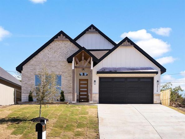 3114 N Pecan Street , Fort Worth Texas 76106