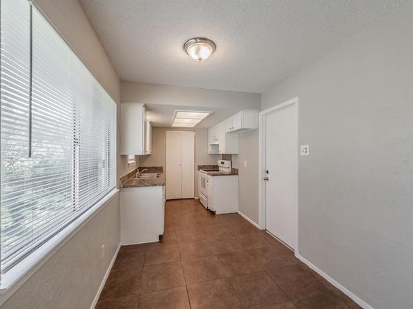 6816  Balalaika Road , Dallas Texas 75241