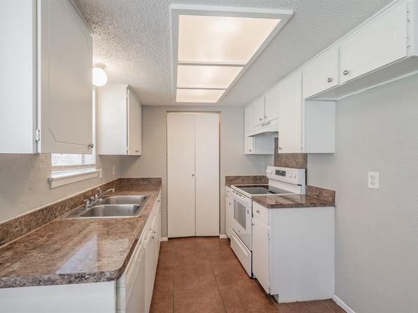 6816  Balalaika Road , Dallas Texas 75241