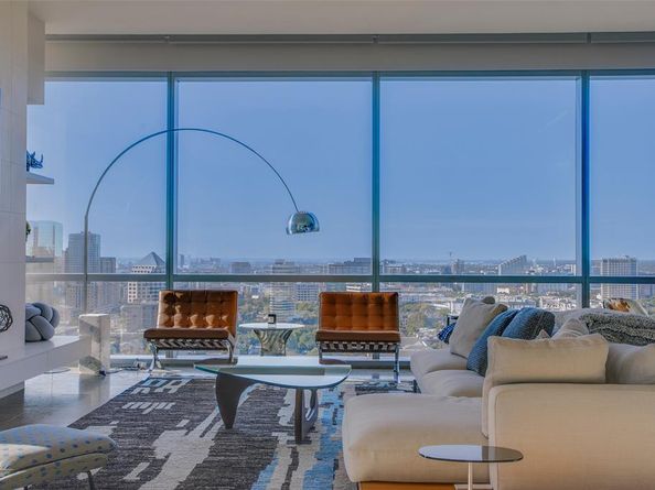 1717  Arts Plaza  1915, Dallas Texas 75201