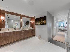 1717  Arts Plaza  1915, Dallas Texas 75201