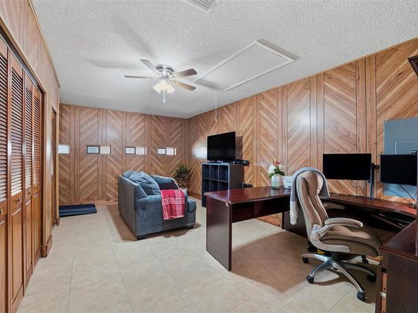 1801  Homestead Place , Garland Texas 75044